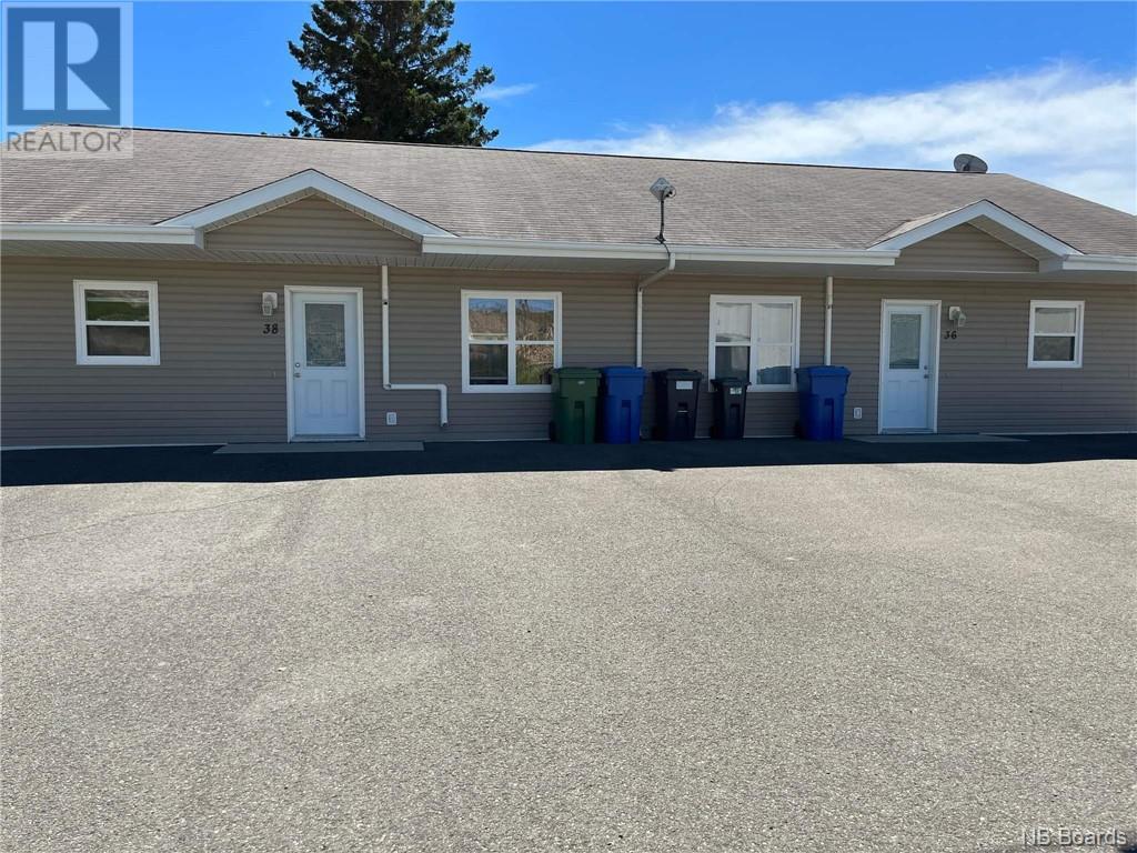 36-38 Cn, Grand-Sault/grand Falls, New Brunswick  E3Y 3V5 - Photo 2 - NB075078