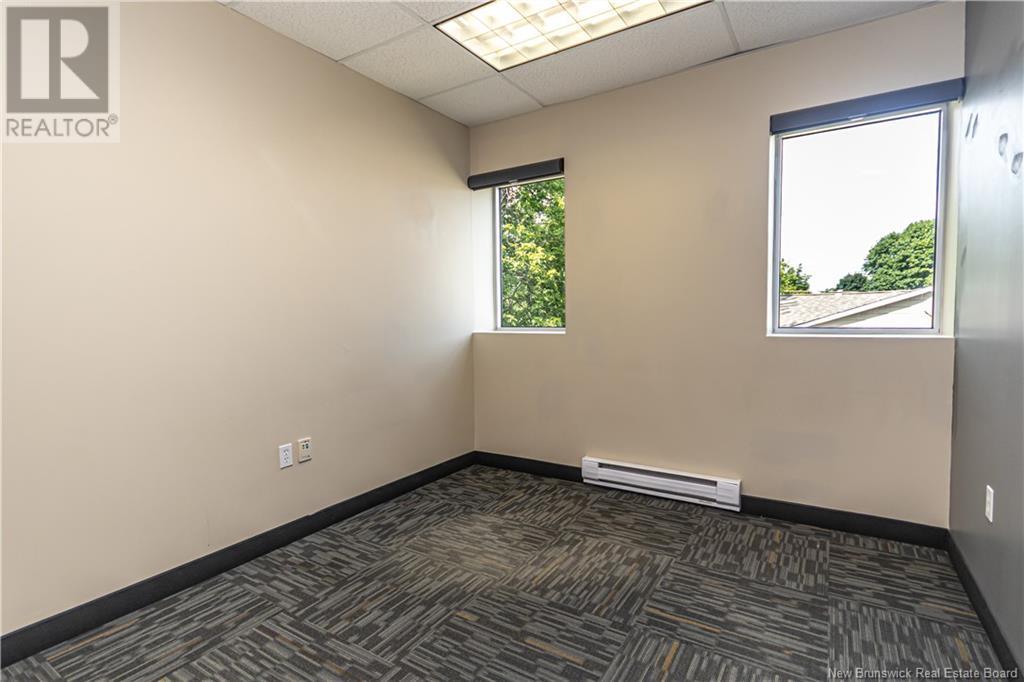 1149 Smythe Street, Fredericton, New Brunswick E3B 3H4 - Photo 9 - NB104023