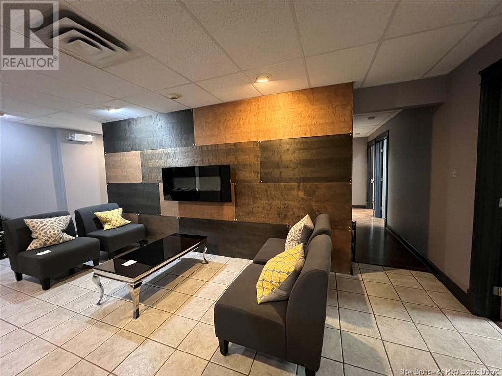 490-494 Queen Street Unit# Suite #400, Fredericton, New Brunswick E3B 1B6 - Photo 2 - NB110285