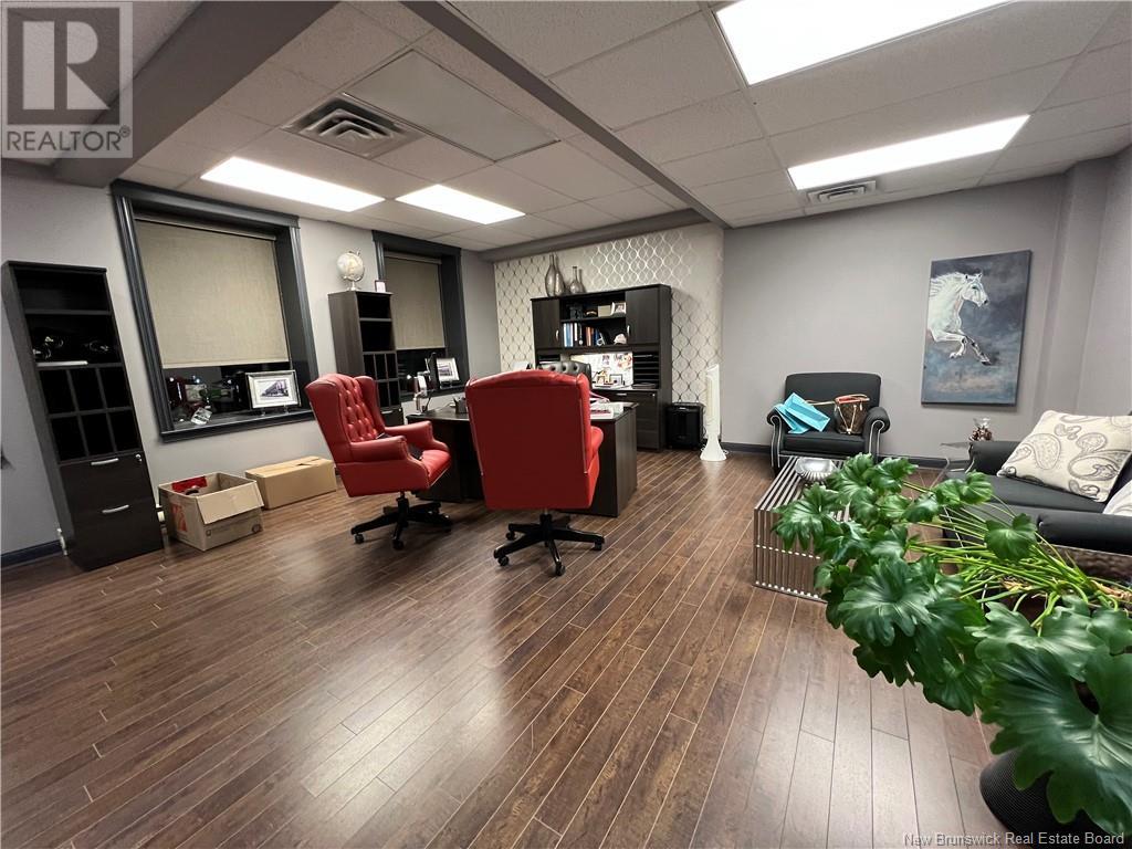 490-494 Queen Street Unit# Suite #400, Fredericton, New Brunswick E3B 1B6 - Photo 4 - NB110285