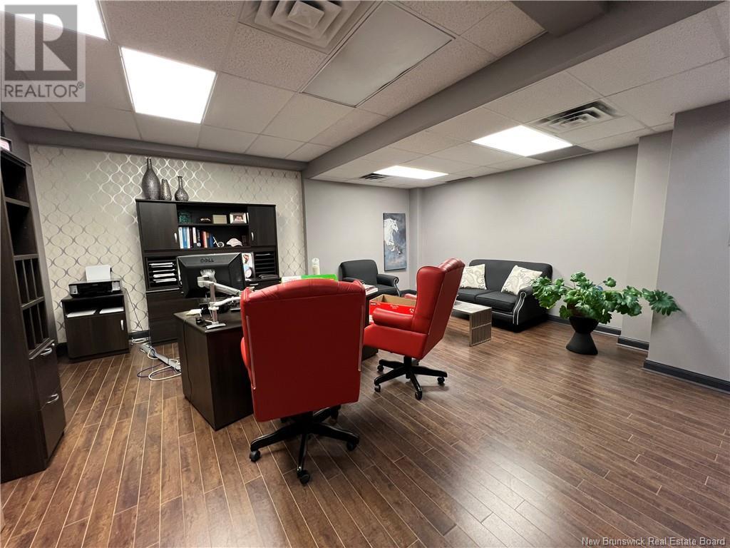 490-494 Queen Street Unit# Suite #400, Fredericton, New Brunswick E3B 1B6 - Photo 5 - NB110285