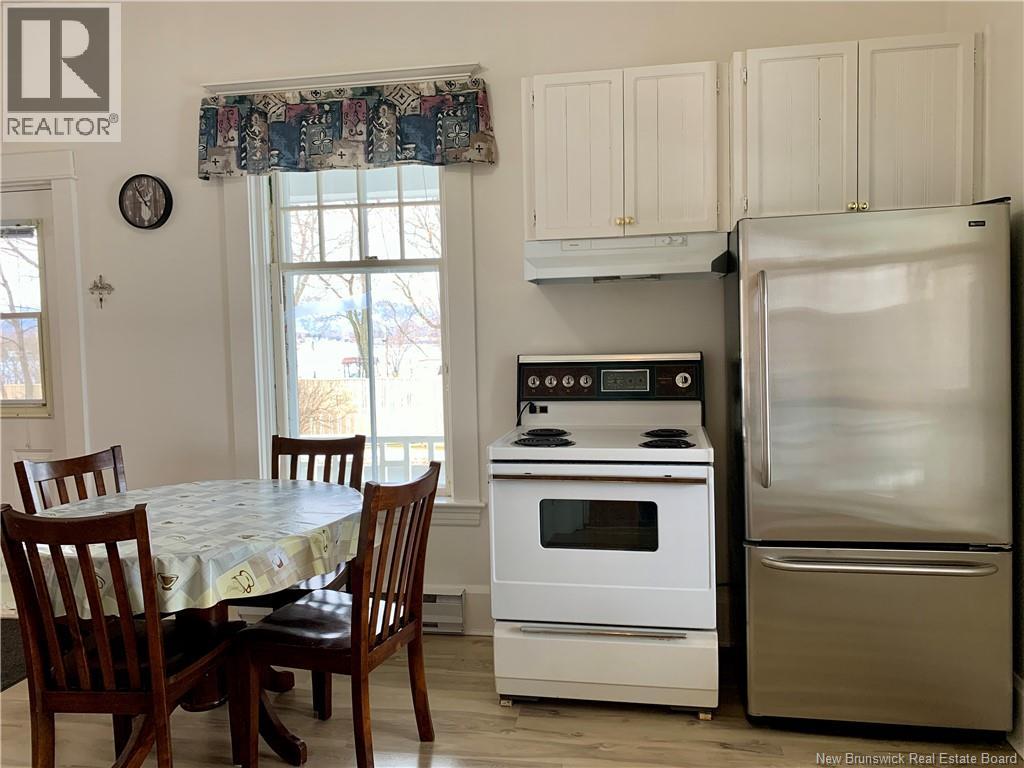 7 Ritchie, Campbellton, New Brunswick E3N 1Z3 - Photo 33 - NB111113