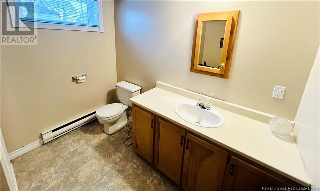 63 Rue Parisé, Caraquet, New Brunswick  E1W 1B6 - Photo 26 - NB111499