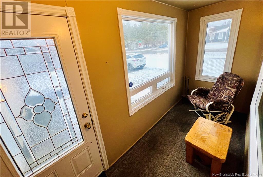 63 Rue Parisé, Caraquet, New Brunswick  E1W 1B6 - Photo 6 - NB111499