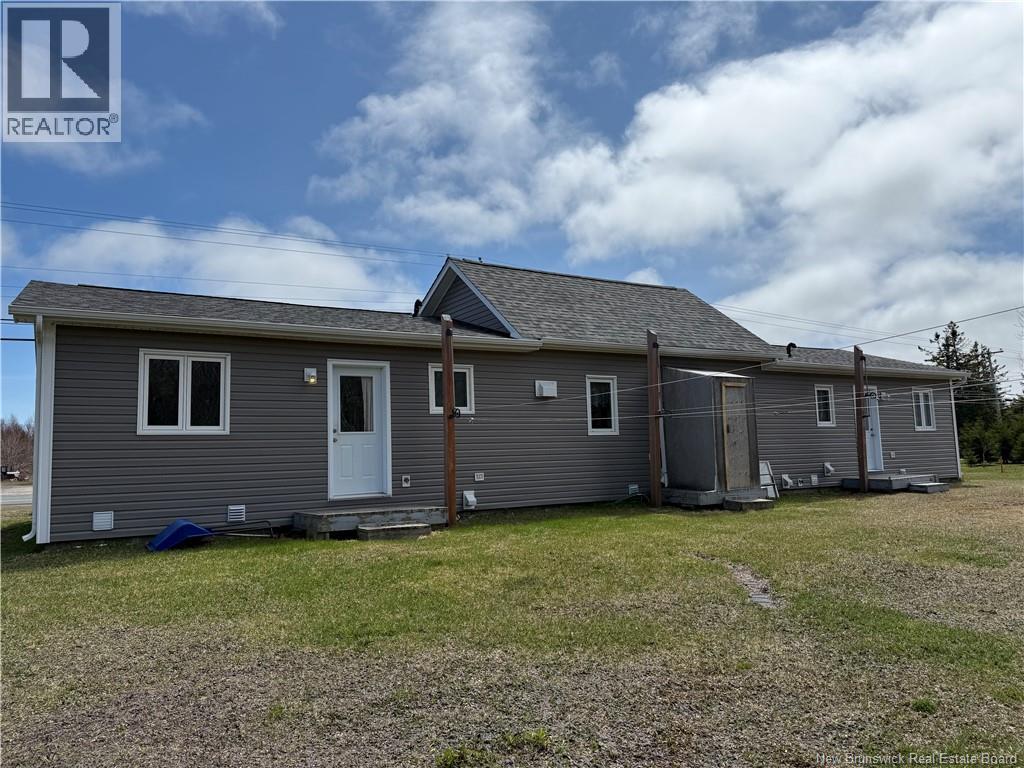 308 Rue Du Pêcheur Nord, Lamèque, New Brunswick E8T 1K3 - Photo 2 - NB111617