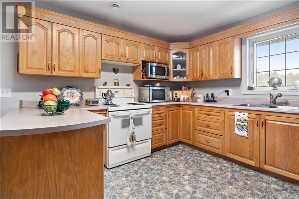 41 Comeau, Saint-Louis-De-Kent, New Brunswick E4X 1R3 - Photo 16 - NB111829