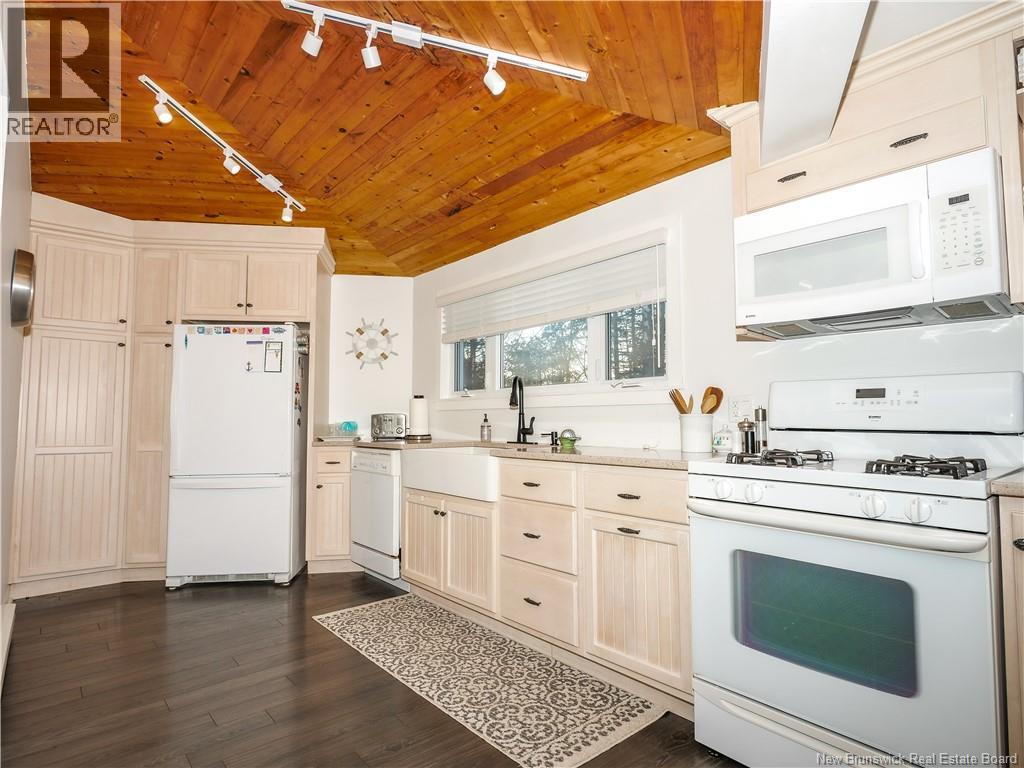 9 Richepaume, Grand-Barachois, New Brunswick  E4P 8A6 - Photo 32 - NB111823