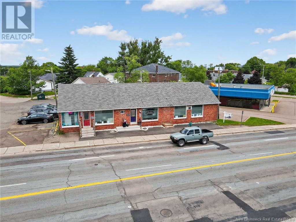 845-847 Mountain Road, Moncton, New Brunswick E1C 2R9 - Photo 2 - NB112080