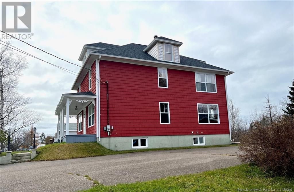 110 Rue Des Champs, Lamèque, New Brunswick E8T 1E7 - Photo 4 - NB112089