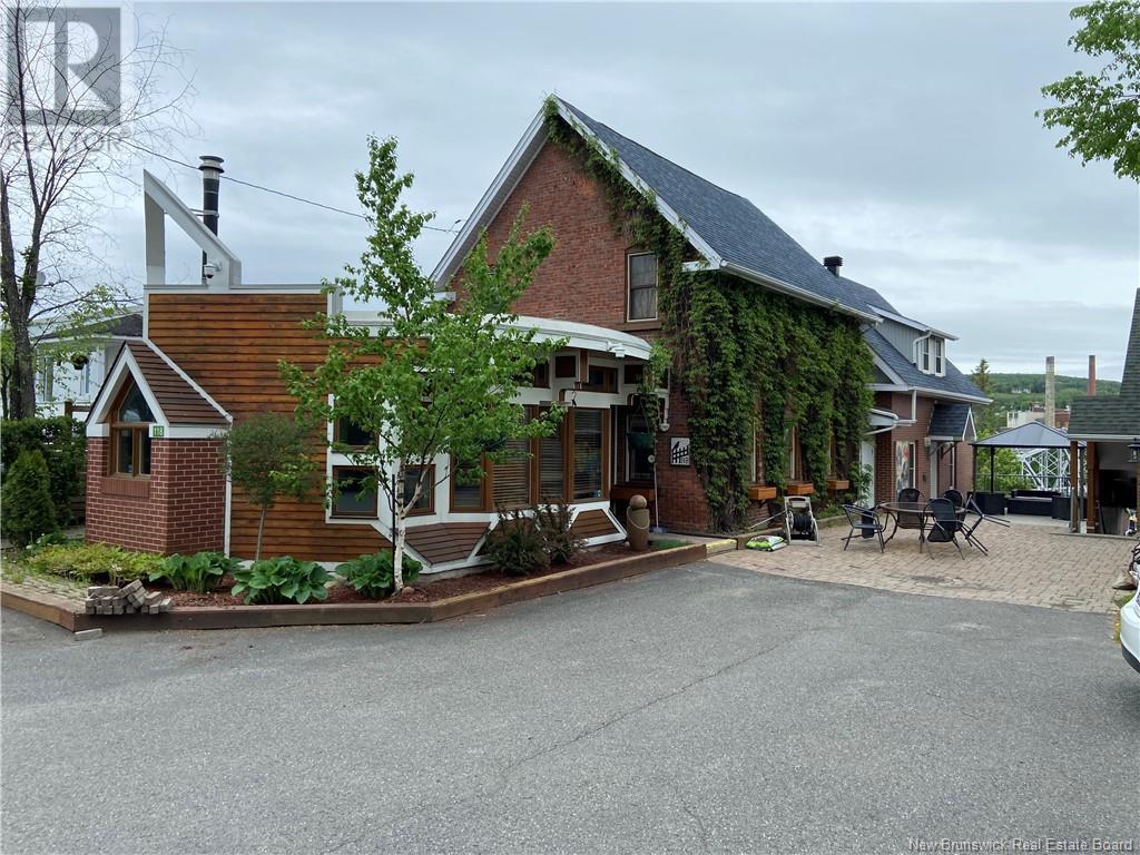 118 De L'Église Street Unit# 5, Edmundston, New Brunswick E3V 1K1 - Photo 2 - NB111754