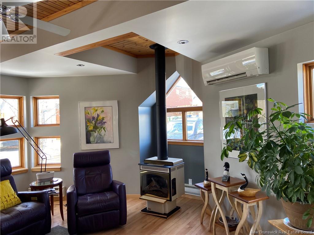 118 De L'Église Street Unit# 5, Edmundston, New Brunswick E3V 1K1 - Photo 4 - NB111754