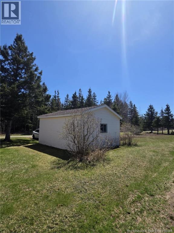7997 St-Paul, Bas-Caraquet, New Brunswick  E1W 6C3 - Photo 5 - NB112388