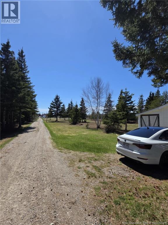7997 St-Paul, Bas-Caraquet, New Brunswick  E1W 6C3 - Photo 6 - NB112388