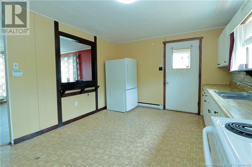 287 Main Street, Minto, New Brunswick  E4B 3R8 - Photo 14 - NB112776