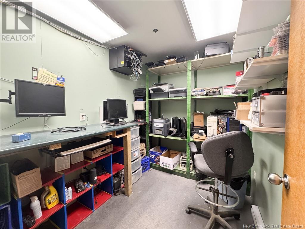 170 Doak Road, Fredericton, New Brunswick E3C 2G2 - Photo 7 - NB113070