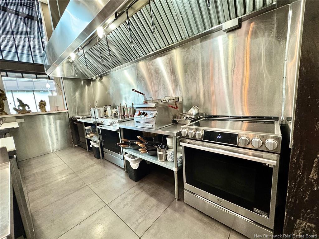 761 Main Street, Moncton, New Brunswick  E1C 1E5 - Photo 22 - NB113484