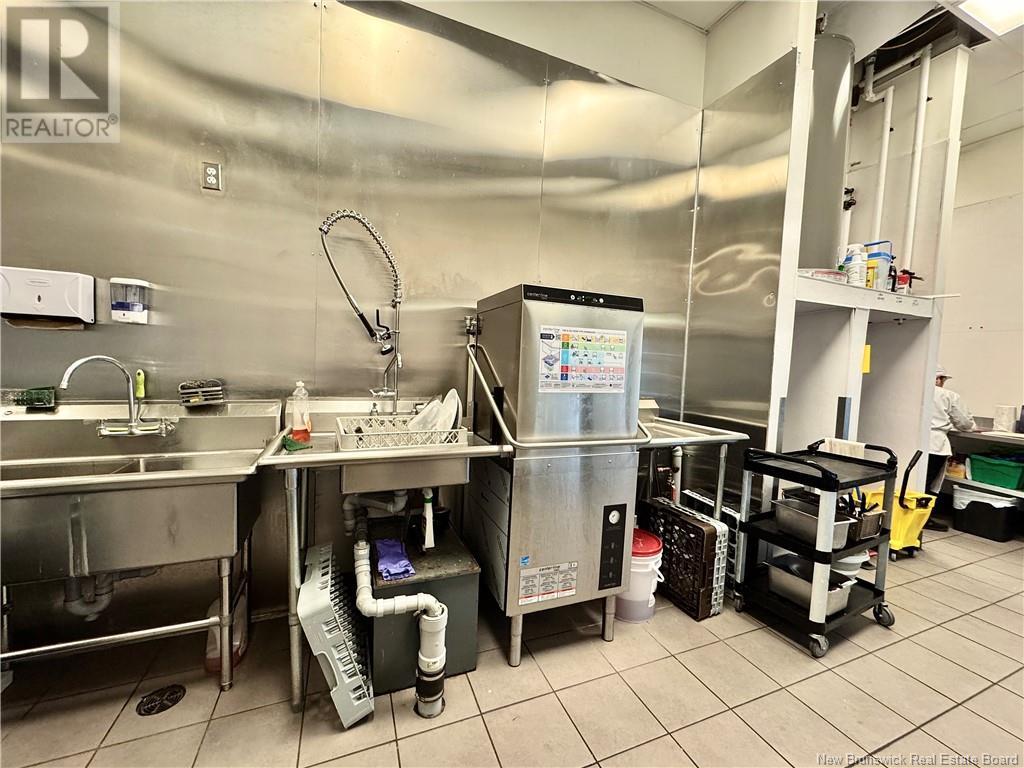 761 Main Street, Moncton, New Brunswick  E1C 1E5 - Photo 29 - NB113484