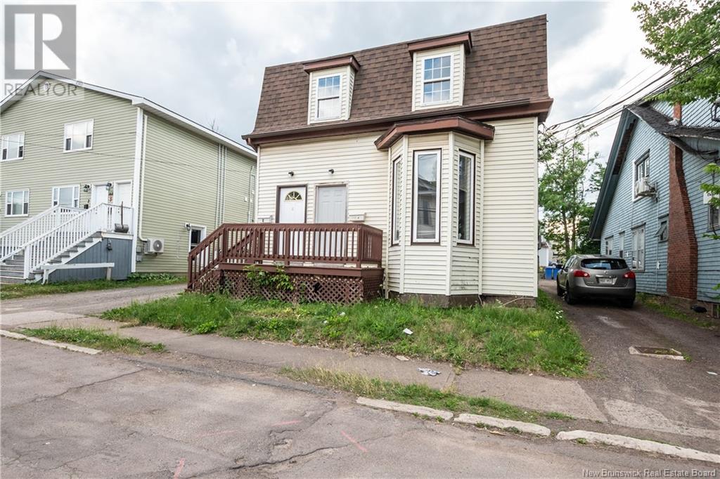 172-176 Wesley Street, Moncton, New Brunswick E1C 4W1 - Photo 2 - NB113156