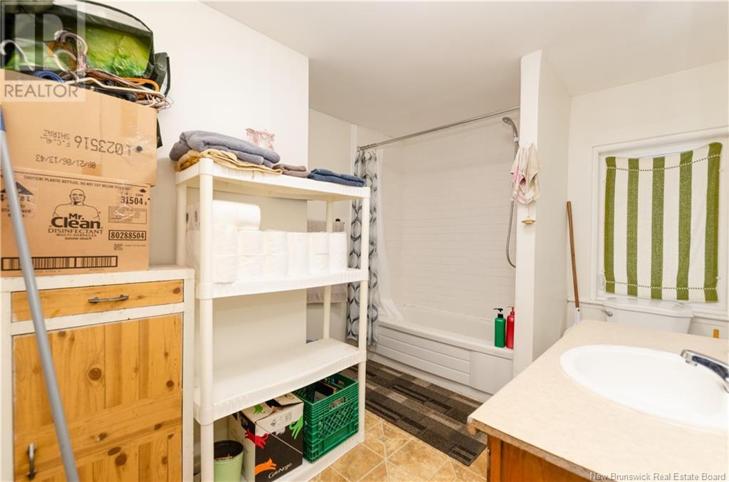 172-176 Wesley Street, Moncton, New Brunswick E1C 4W1 - Photo 5 - NB113156