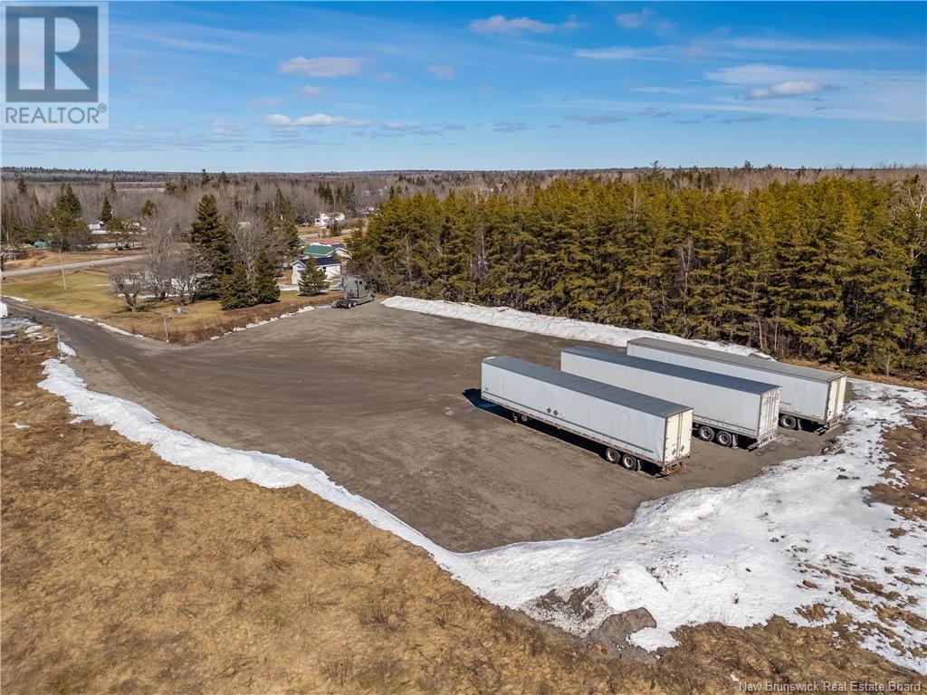 1656 Shediac Road, Moncton, New Brunswick  E1A 7B4 - Photo 17 - NB113552