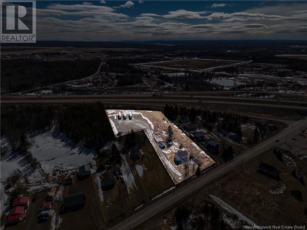 1656 Shediac Road, Moncton, New Brunswick  E1A 7B4 - Photo 2 - NB113552