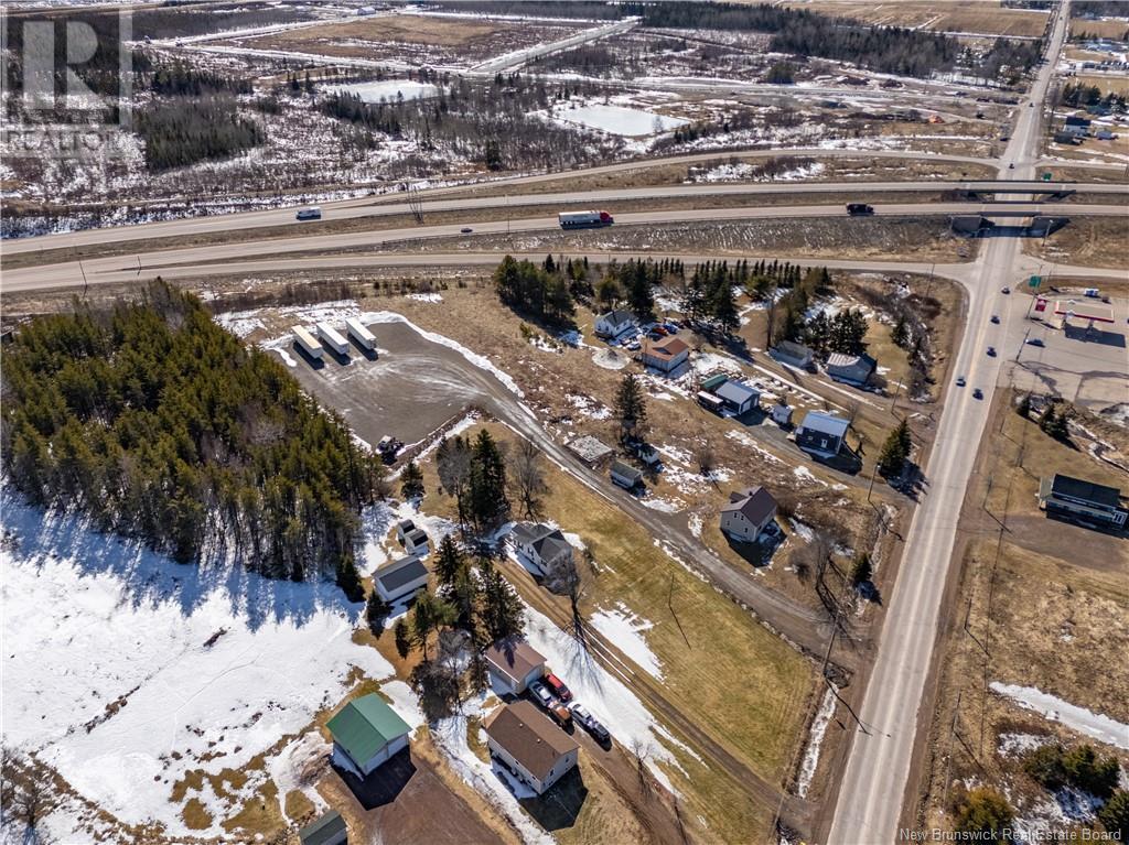 1656 Shediac Road, Moncton, New Brunswick  E1A 7B4 - Photo 3 - NB113552