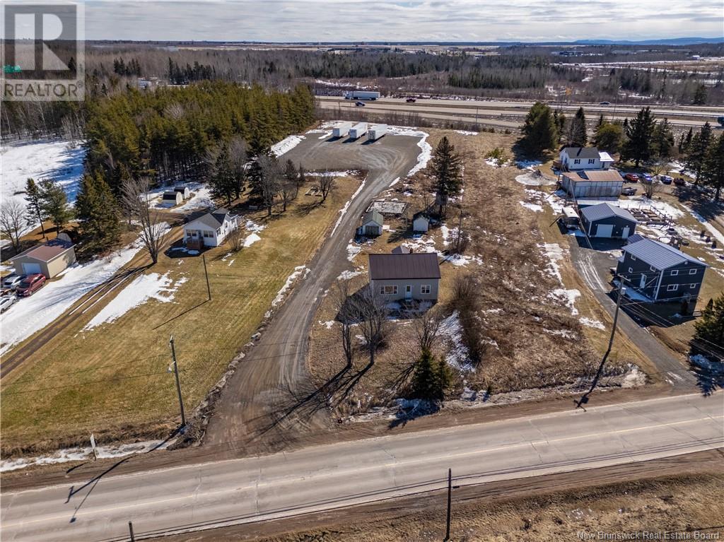 1656 Shediac Road, Moncton, New Brunswick  E1A 7B4 - Photo 4 - NB113552