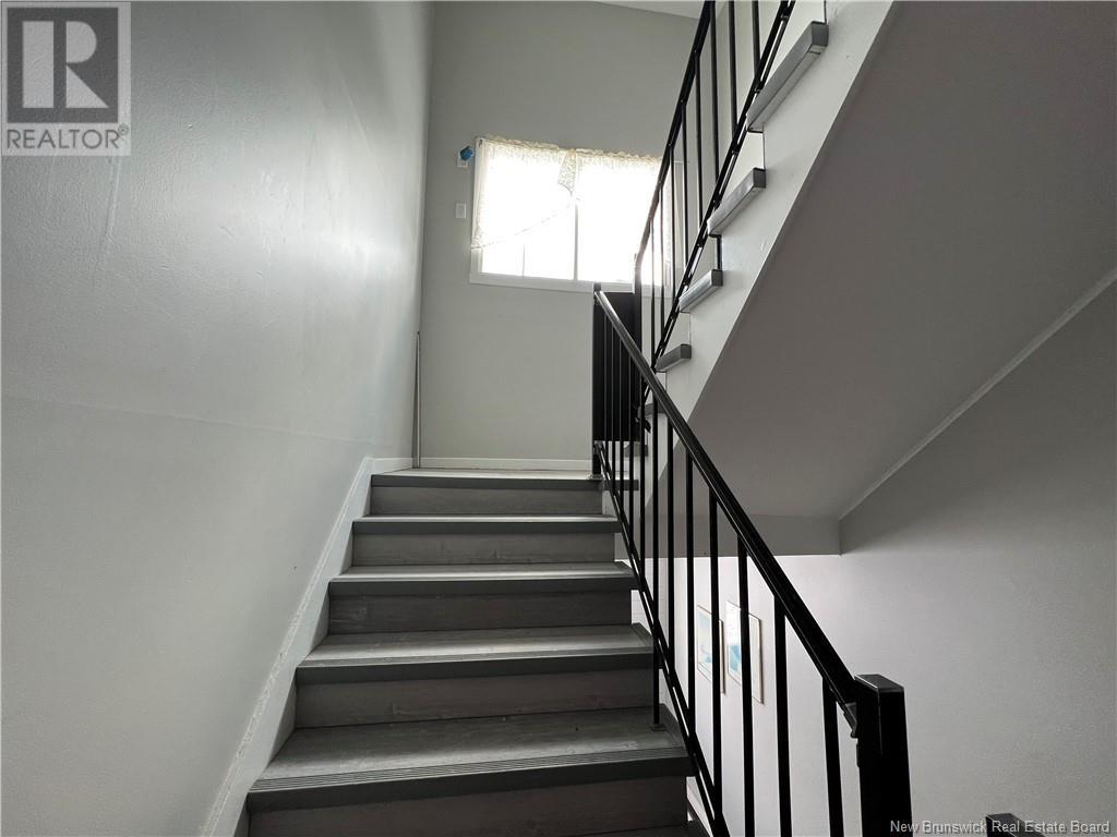 694 Appleby Street, Bathurst, New Brunswick E2A 3L4 - Photo 9 - NB113967