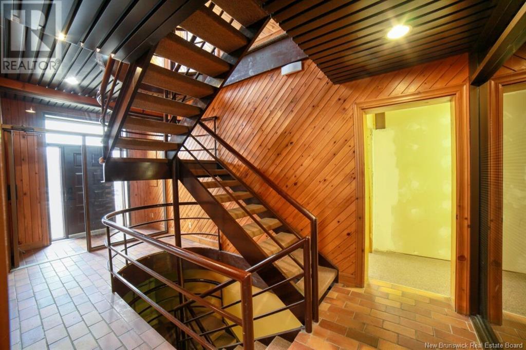 281 St George, Bathurst, New Brunswick E2A 1B8 - Photo 10 - NB114475