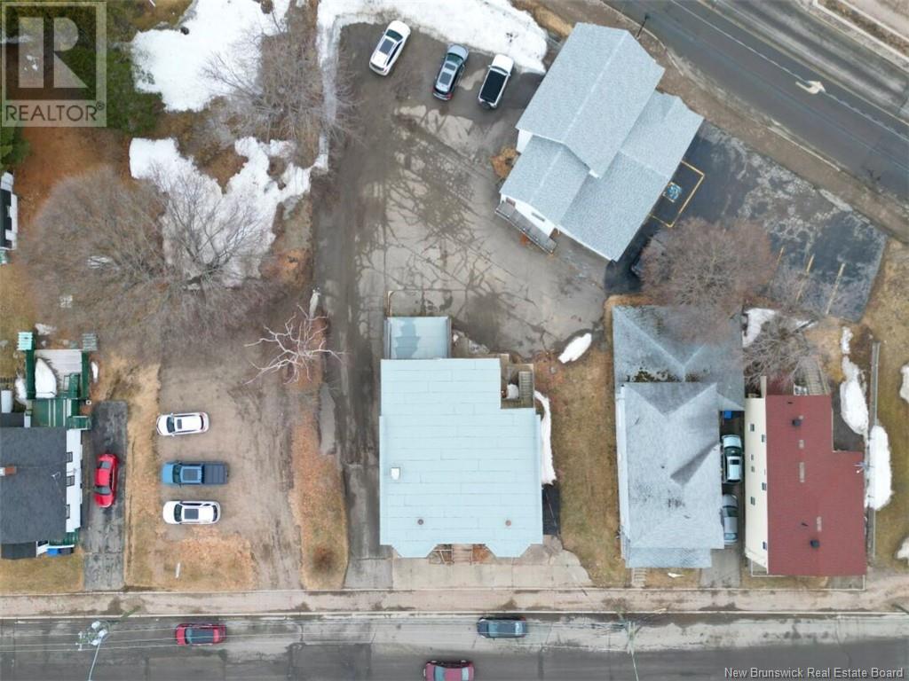 281 St George, Bathurst, New Brunswick E2A 1B8 - Photo 4 - NB114475