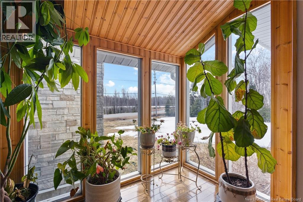 1 Silverwood Drive, Miramichi, New Brunswick E1V 5Z1 - Photo 2 - NB114606