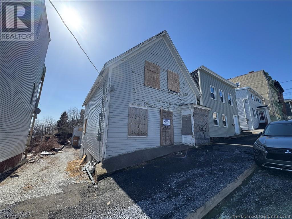 140 Elliott Row, Saint John, New Brunswick  E2L 1C9 - Photo 2 - NB114936