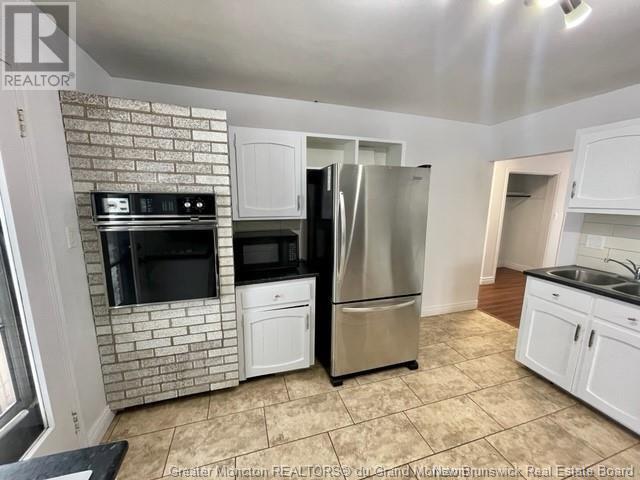 141-143 West Lane, Moncton, New Brunswick E1C 6V1 - Photo 2 - NB116284