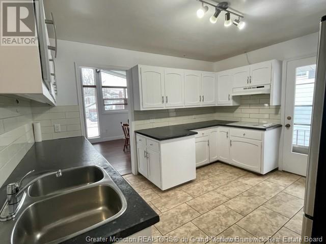 141-143 West Lane, Moncton, New Brunswick E1C 6V1 - Photo 3 - NB116284