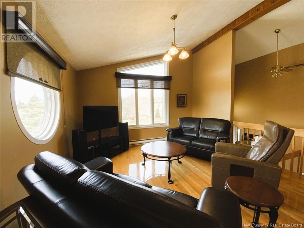 66 Bossé Avenue, Edmundston, New Brunswick  E3V 4A2 - Photo 4 - NB116504