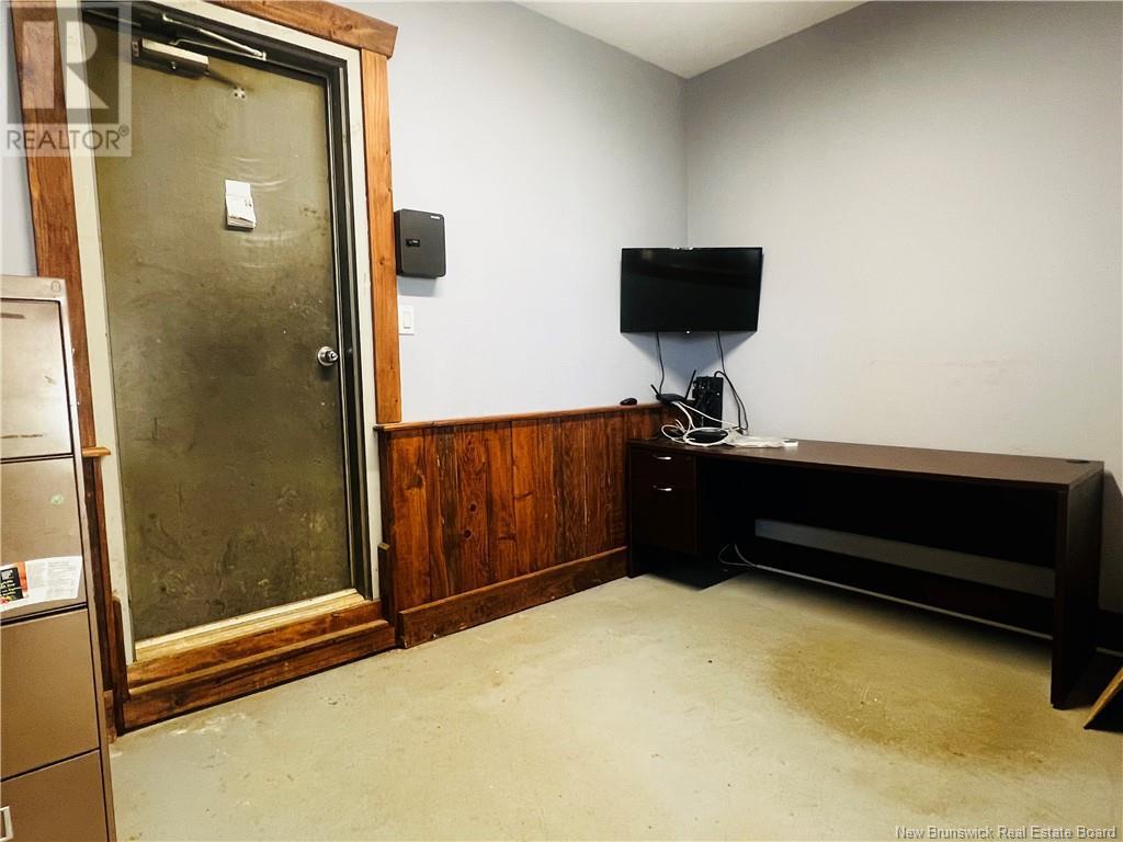 2020 Industrial, Bathurst, New Brunswick E2A 4W7 - Photo 12 - NB116710