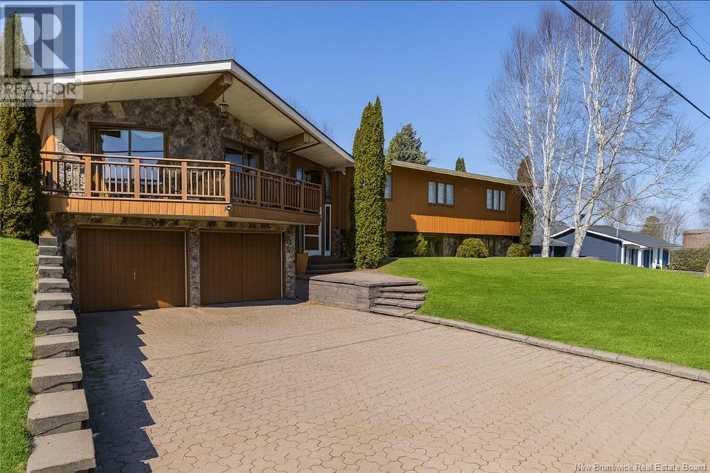 27 Lafrance, Grand-Sault/grand Falls, New Brunswick E3Z 1A4 - Photo 2 - NB116242