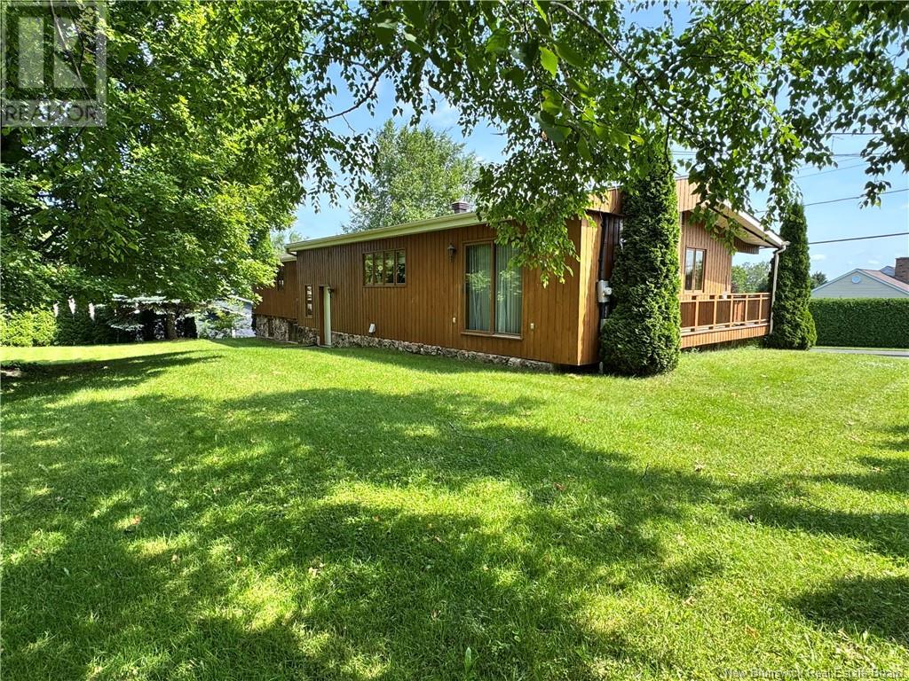 27 Lafrance, Grand-Sault/grand Falls, New Brunswick E3Z 1A4 - Photo 4 - NB116242