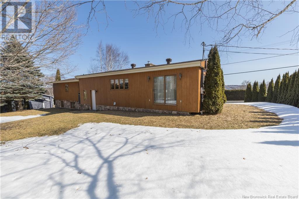 27 Lafrance, Grand-Sault/grand Falls, New Brunswick E3Z 1A4 - Photo 9 - NB116242