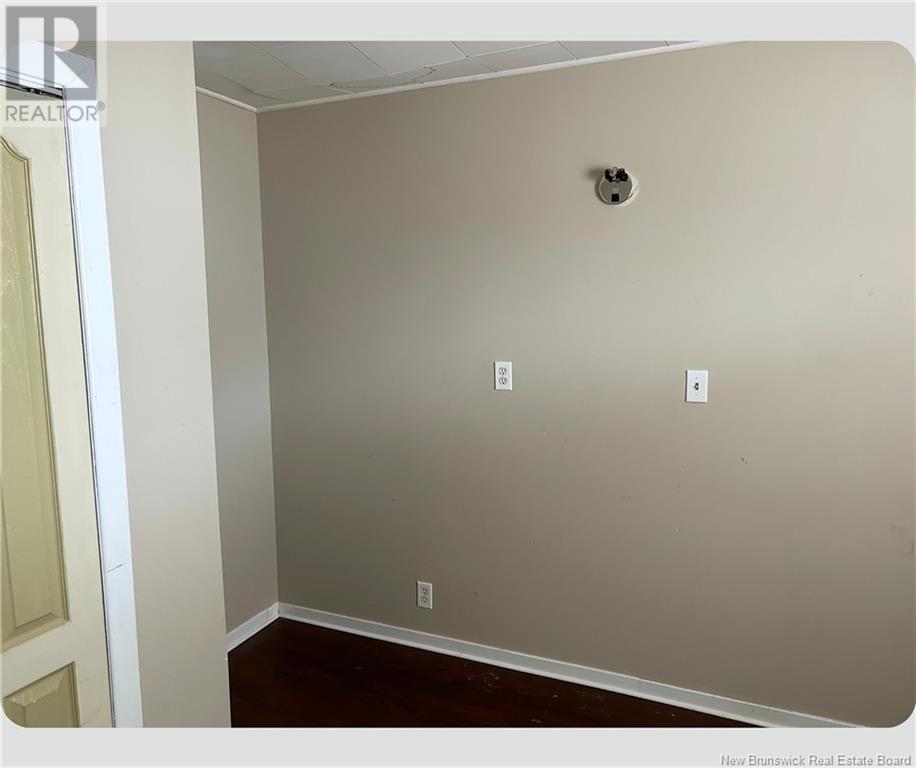 374 Georges Est, Tracadie, New Brunswick  E1X 1B3 - Photo 8 - NB117040