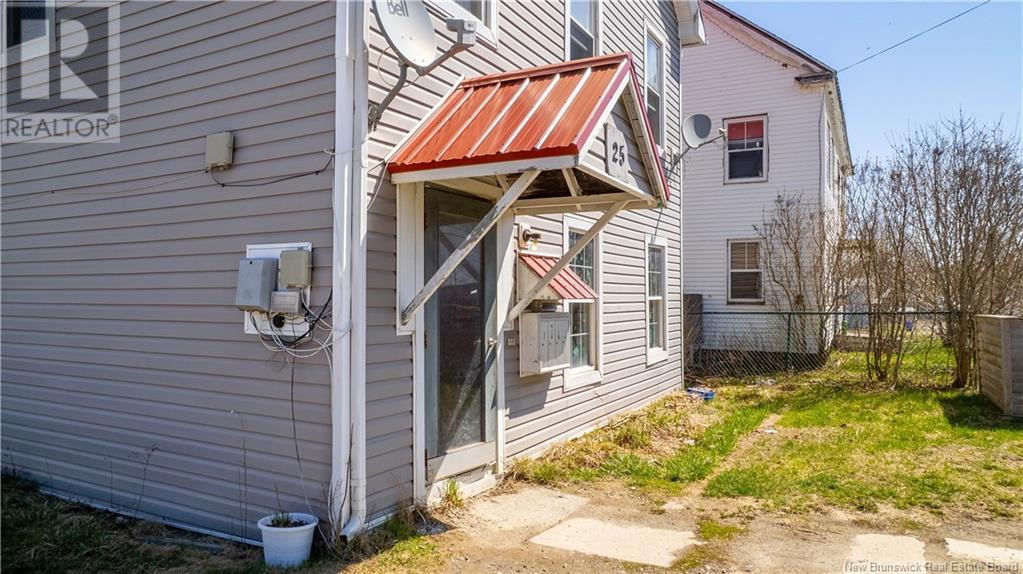 25 Pleasant Street, Milltown, New Brunswick E3L 1A3 - Photo 4 - NB117112