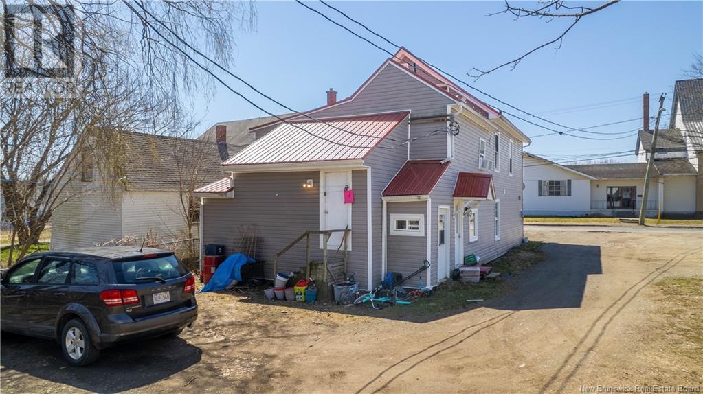25 Pleasant Street, Milltown, New Brunswick E3L 1A3 - Photo 9 - NB117112