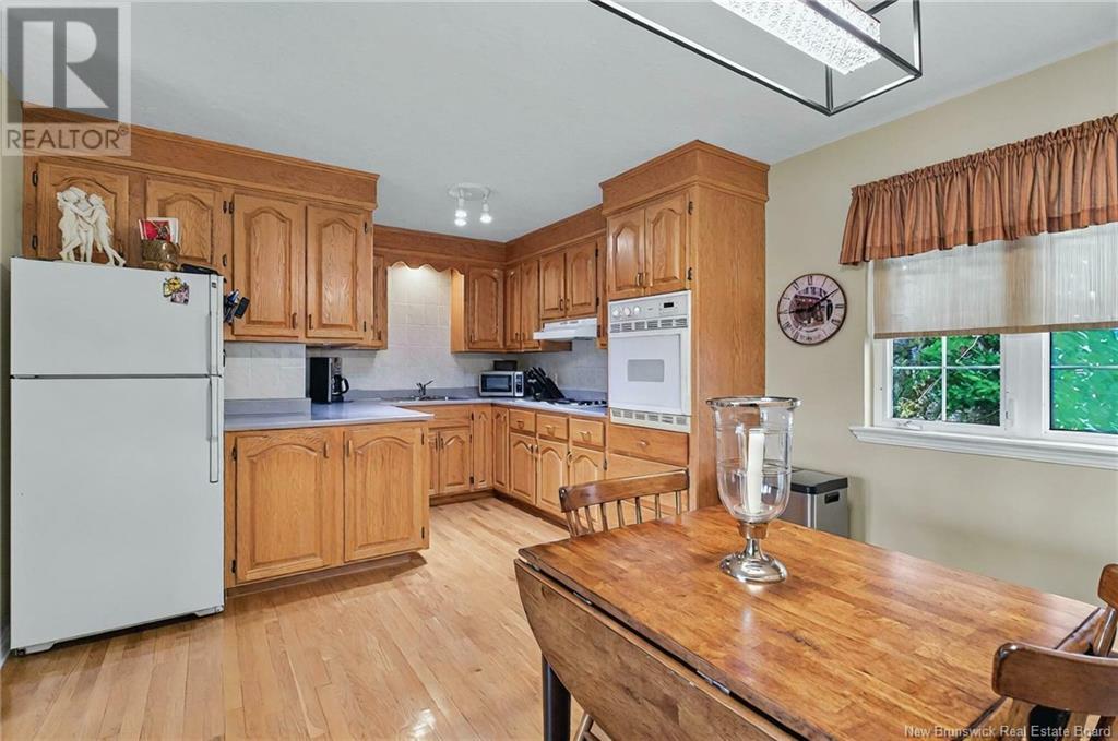 462-464 Eunice Avenue, Dieppe, New Brunswick E1A 5V7 - Photo 3 - NB117976