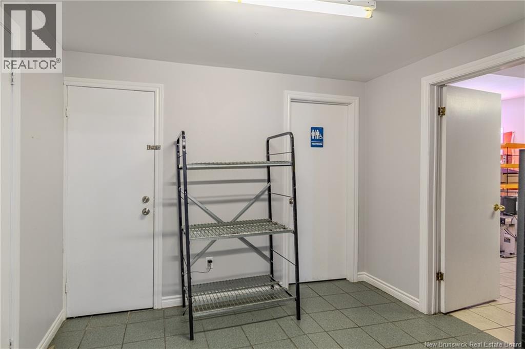 1506 Loch Lomond Road, Saint John, New Brunswick E2J 1Z7 - Photo 19 - NB117987