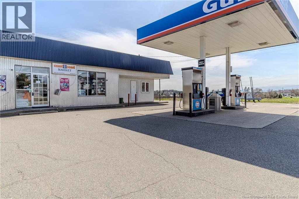 1506 Loch Lomond Road, Saint John, New Brunswick E2J 1Z7 - Photo 5 - NB117987