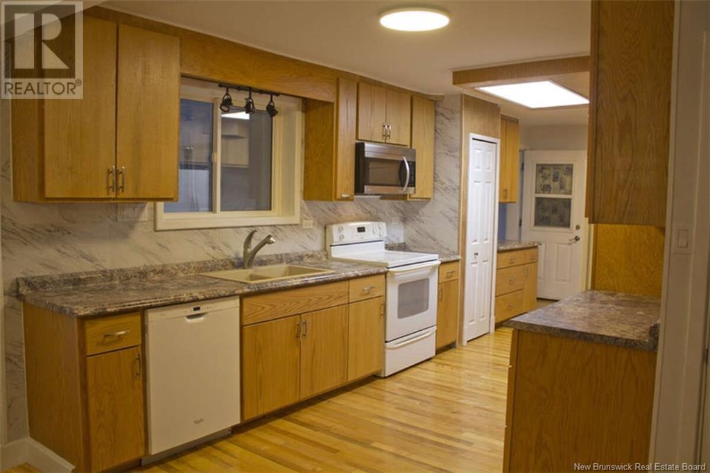 6 8 Harbour Street, Newcastle Creek, New Brunswick E4B 2K5 - Photo 3 - NB118176