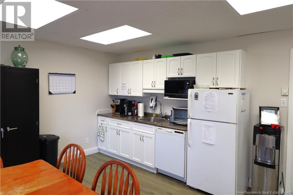676 Prospect Street, Fredericton, New Brunswick E3B 8G9 - Photo 21 - NB118273