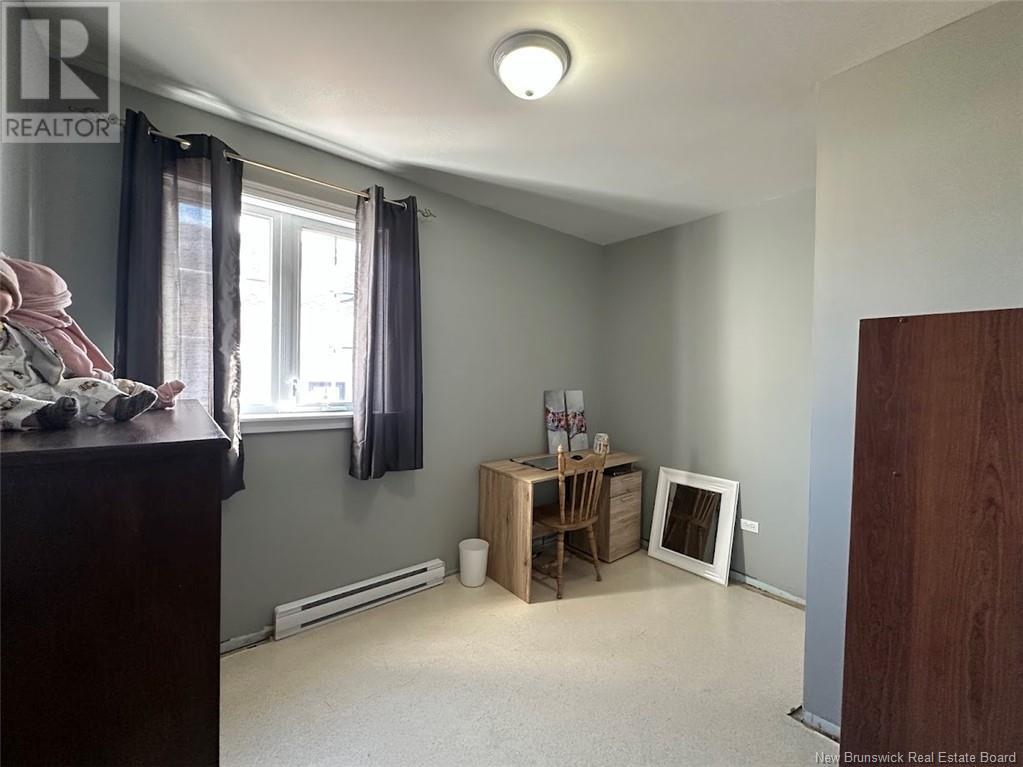 30 Fraser Avenue, Edmundston, New Brunswick  E3V 2B1 - Photo 11 - NB118936