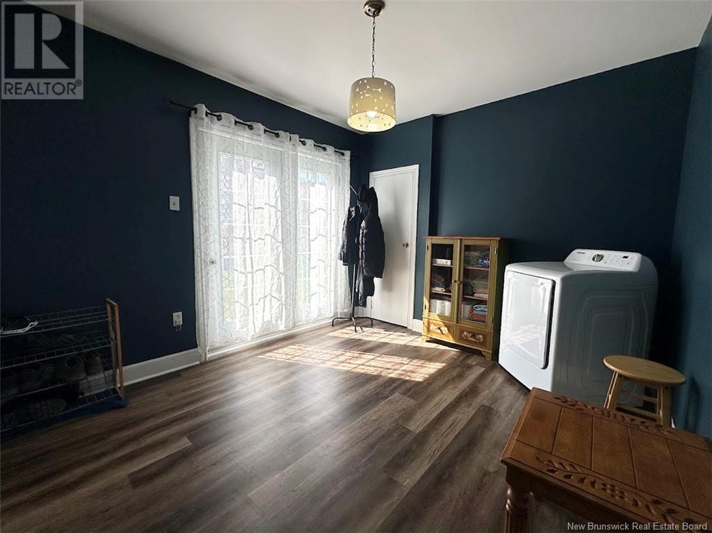 30 Fraser Avenue, Edmundston, New Brunswick  E3V 2B1 - Photo 7 - NB118936