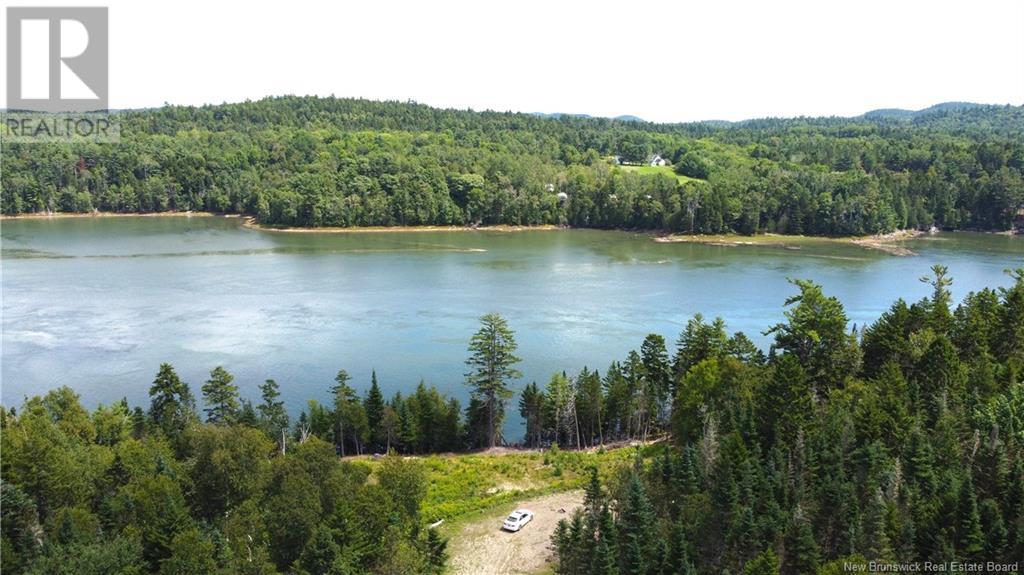 379 Hills Point Road, Oak Bay, New Brunswick  E3L 4K5 - Photo 2 - NB119039